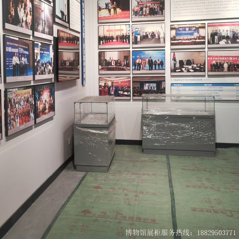 深圳市实创展柜博物馆半自动液压掀起恒温恒湿夹胶玻璃文物展示平柜 